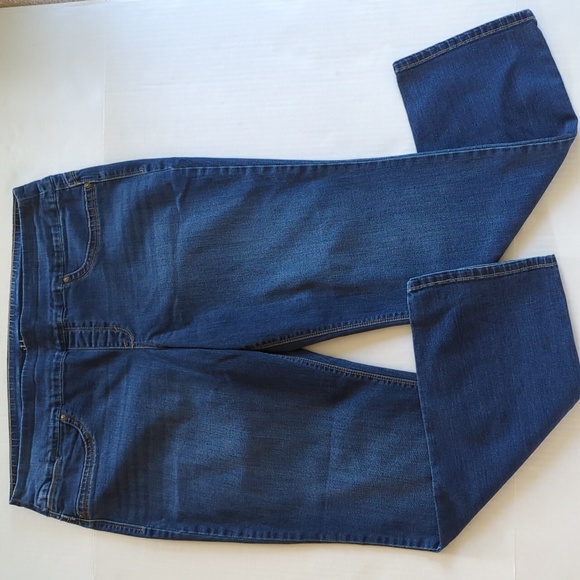Style & Co. Straight Leg Distressed Whiskering Jeans XL Blue - Picture 1 of 16